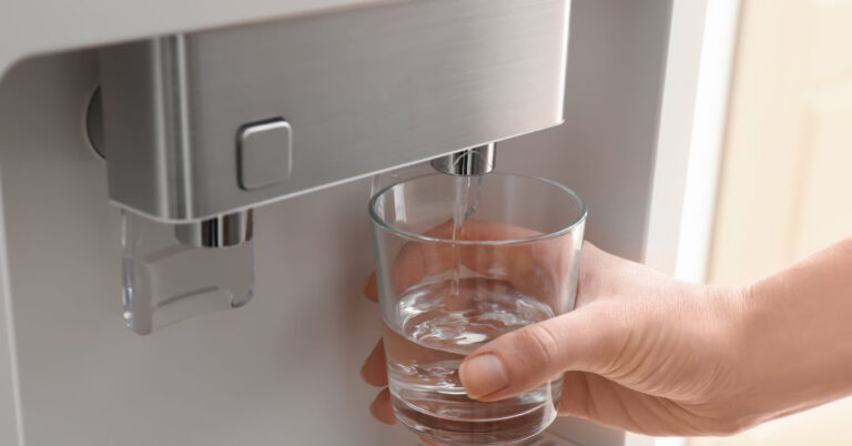 Conserto de Purificador de Água em Taubaté | Assistência Perto de Mim purificador nao resfria ou nao filtra corretamente